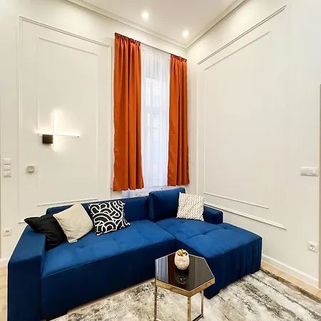 O'budapest * Budapest